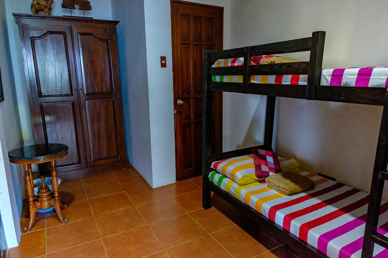 Ayo Homtel Hostel Lapu-Lapu City Exterior photo